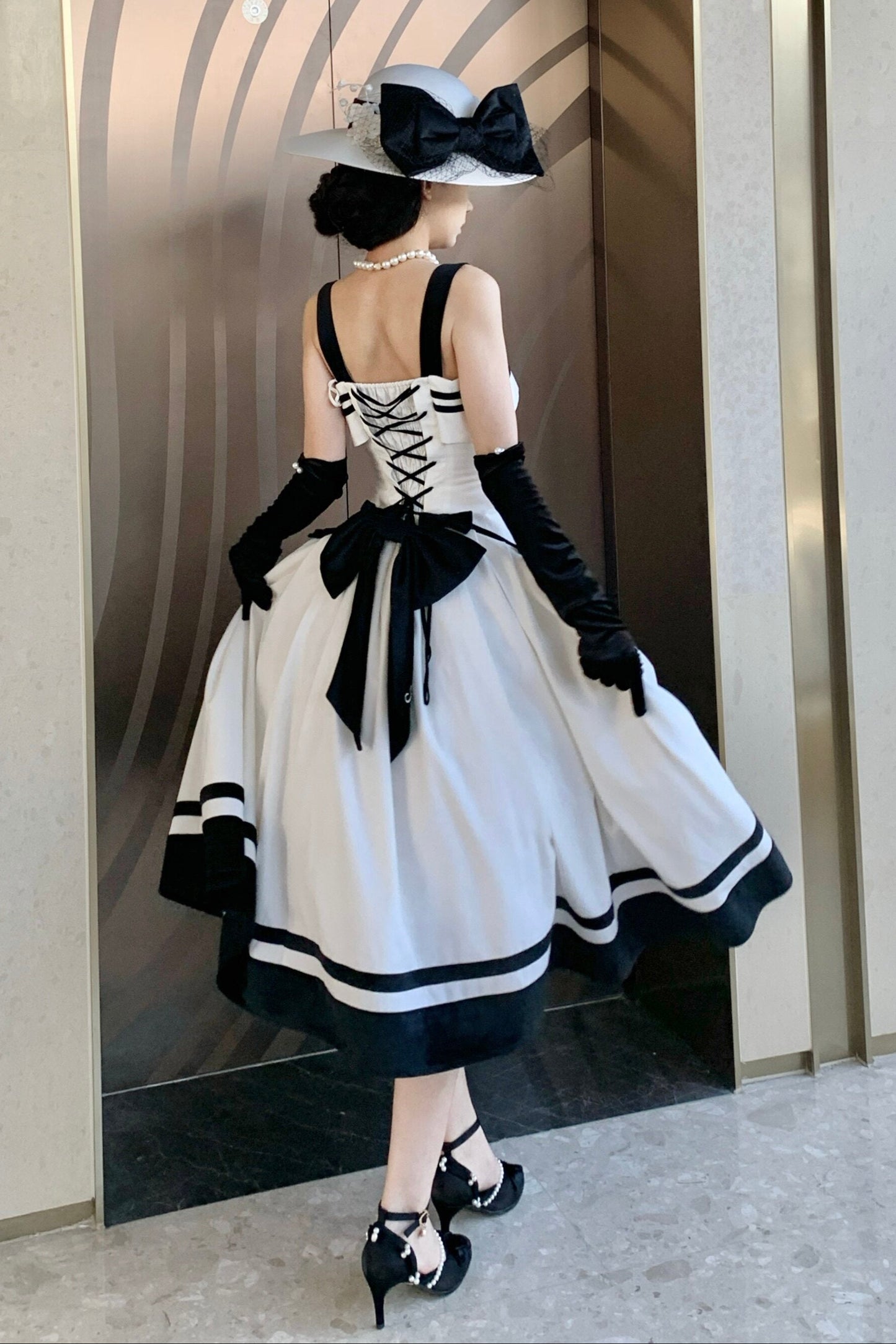 【Reservierungsschluss 29. Juli】Klassisches Schleifen-Elegant-Lolita-Stickerei-JKS-Kleid-Set (mit Korsage) + Zubehörset