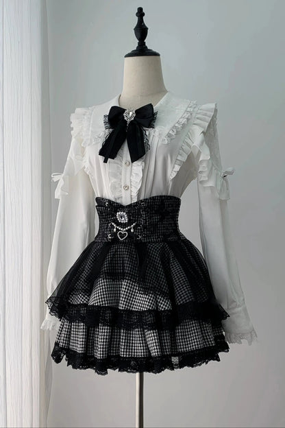 【11月15日予約締切】White Ruffle Trim Lace Sleeve Blouse＋Black White Pearl Bow Tiered Houndstooth Skirt＋Rhinestone Lace Ribbon Brooch
