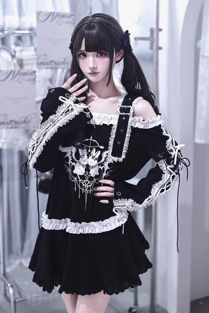 【9月15日予約締切】Dark Punk Gothic Rabbit Print Off Shoulder Long Sleeve Frill Lace Dress