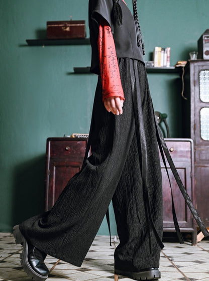 Gilded black textured dark wide leg