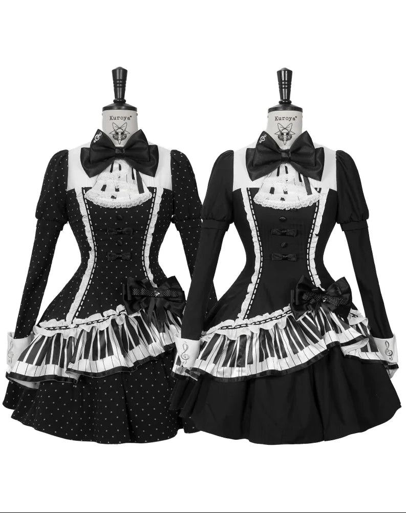 [Reservierungsschluss 22. Oktober] Schwarz gepunktetes Gothic-Lolita-Rüschenkleid mit asymmetrischem Design, Klaviertasten- und Musiknotenmotiv sowie Klaviertasten-Spitzenfliege