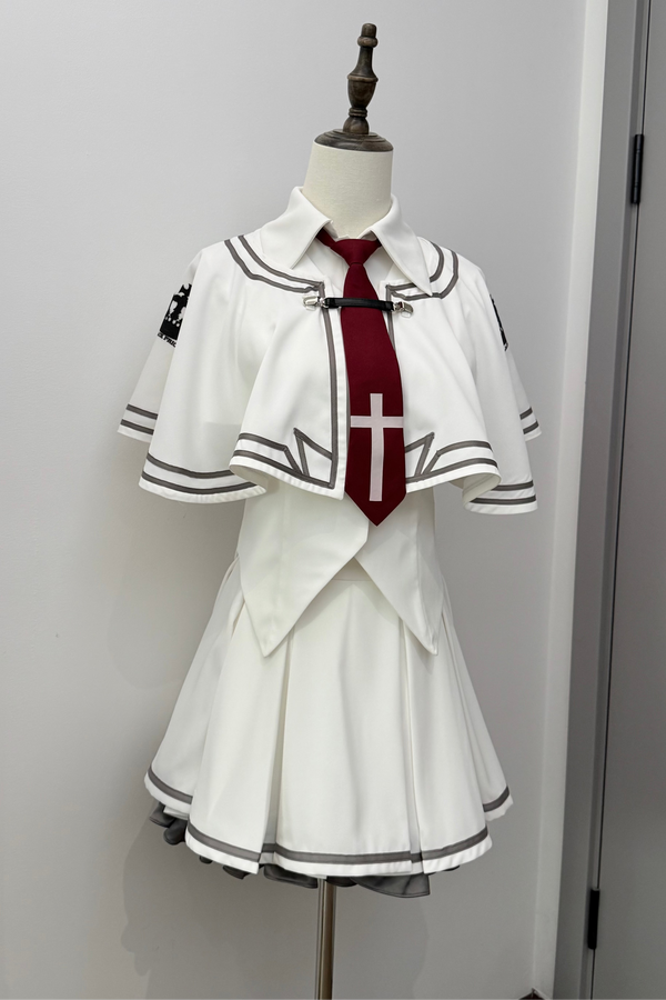 【7月31日予約締切】ブラック/ホワイトノースキャンパスゴシックコスプレケープスーツセットアップ