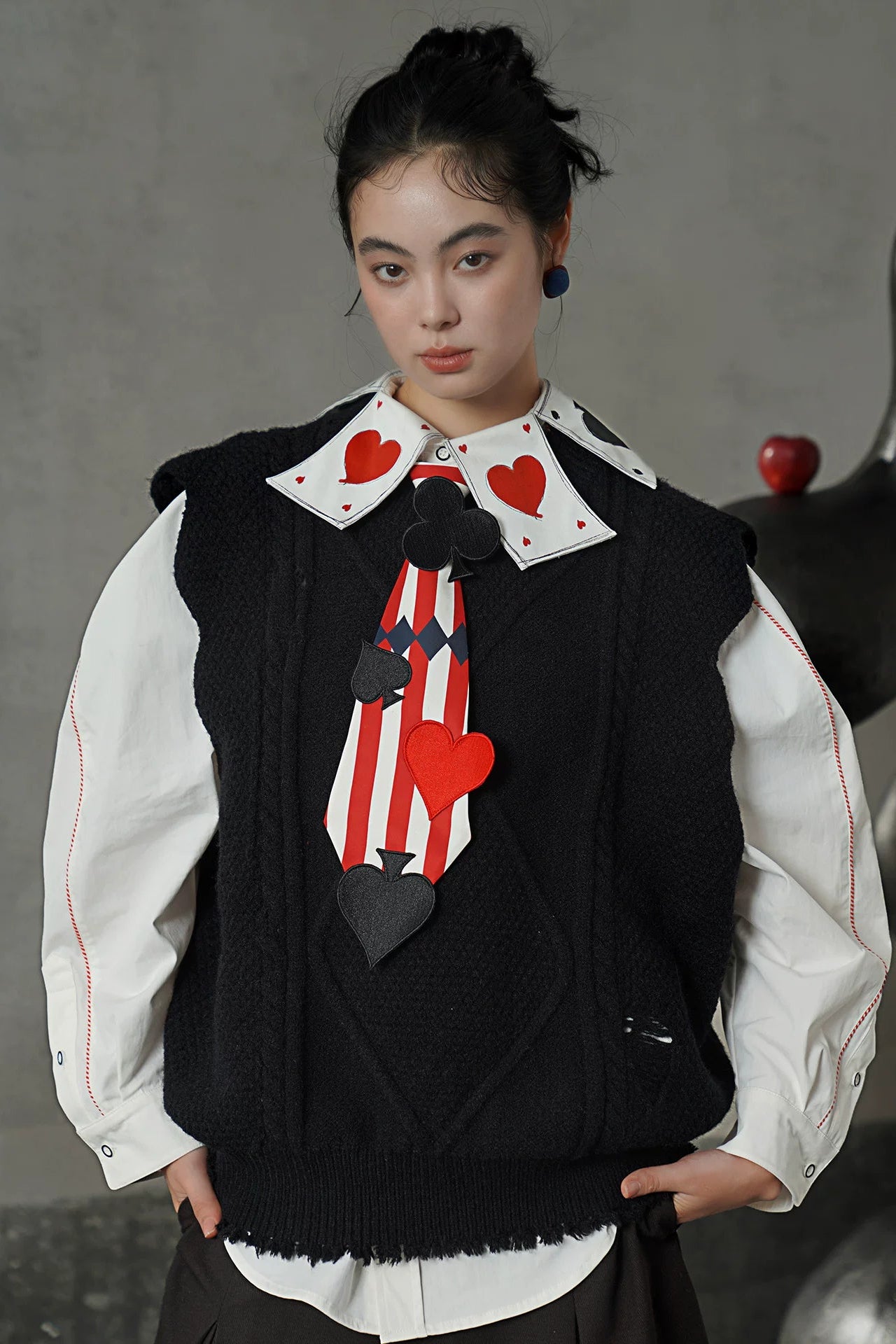 レトロモードダークルーズニットベスト