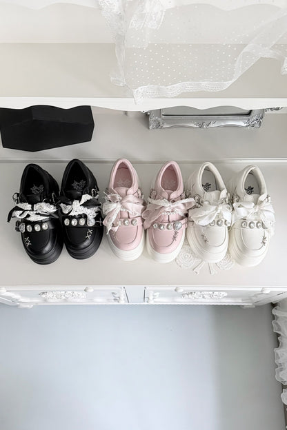 【10月6日予約締切】White/Pink/Black Rhinestone Buckle Lace Cross Charm Ribbon Chunky Sneakers