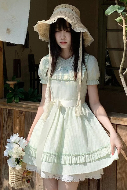 Robe douce à bordure en dentelle