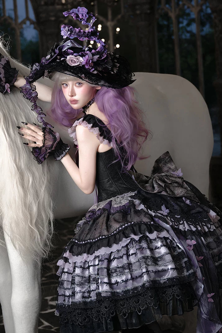 [Reservierungsschluss 29. August] Accessoires der dunkelgotischen Schmetterlingsserie in Lila x Schwarz (prächtiger Hexenhut, Haarband mit Schleier, Handgelenkmanschetten, Paar Haarclips, Rückenschleppenband)