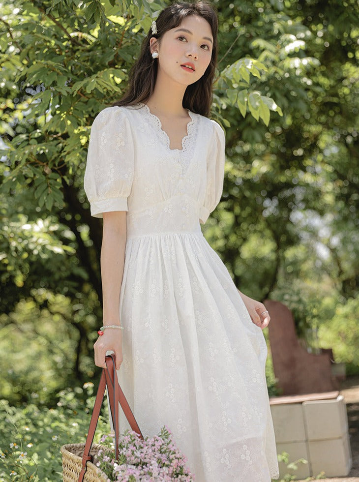 Mid -length west puff sleeve dress