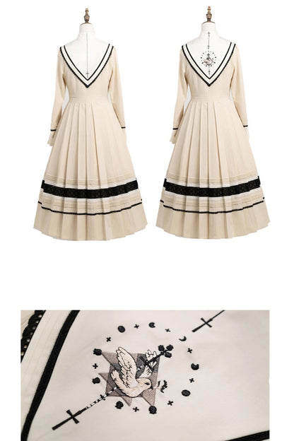 [Reservation deadline on December 7] Dreamweaver Elegant 2 Pattern Embroidery Nun Dress