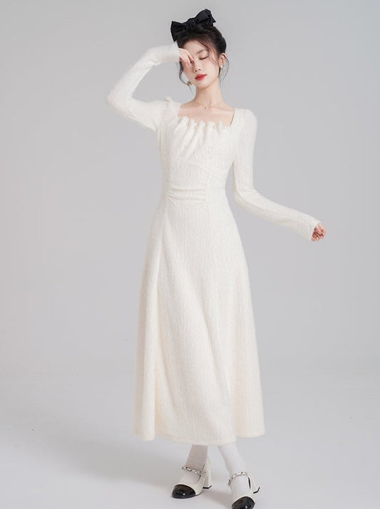 ピュアホワイトスクエアネックニットフレアロングワンピース