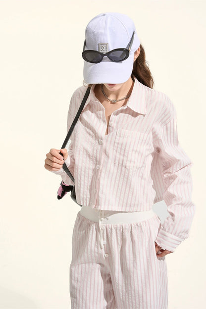 ストライプシャツ+ルーズパンツ+バンドゥ