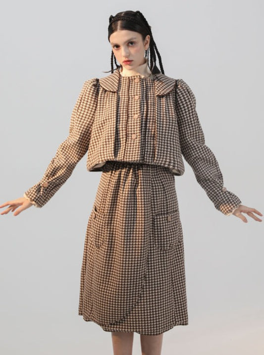 캐러멜 체크 울 재킷 + 캐러멜 체크 미디엄 스커트