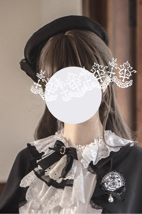 エレガントクラドレス+ケープ+ベレー帽+バッジ