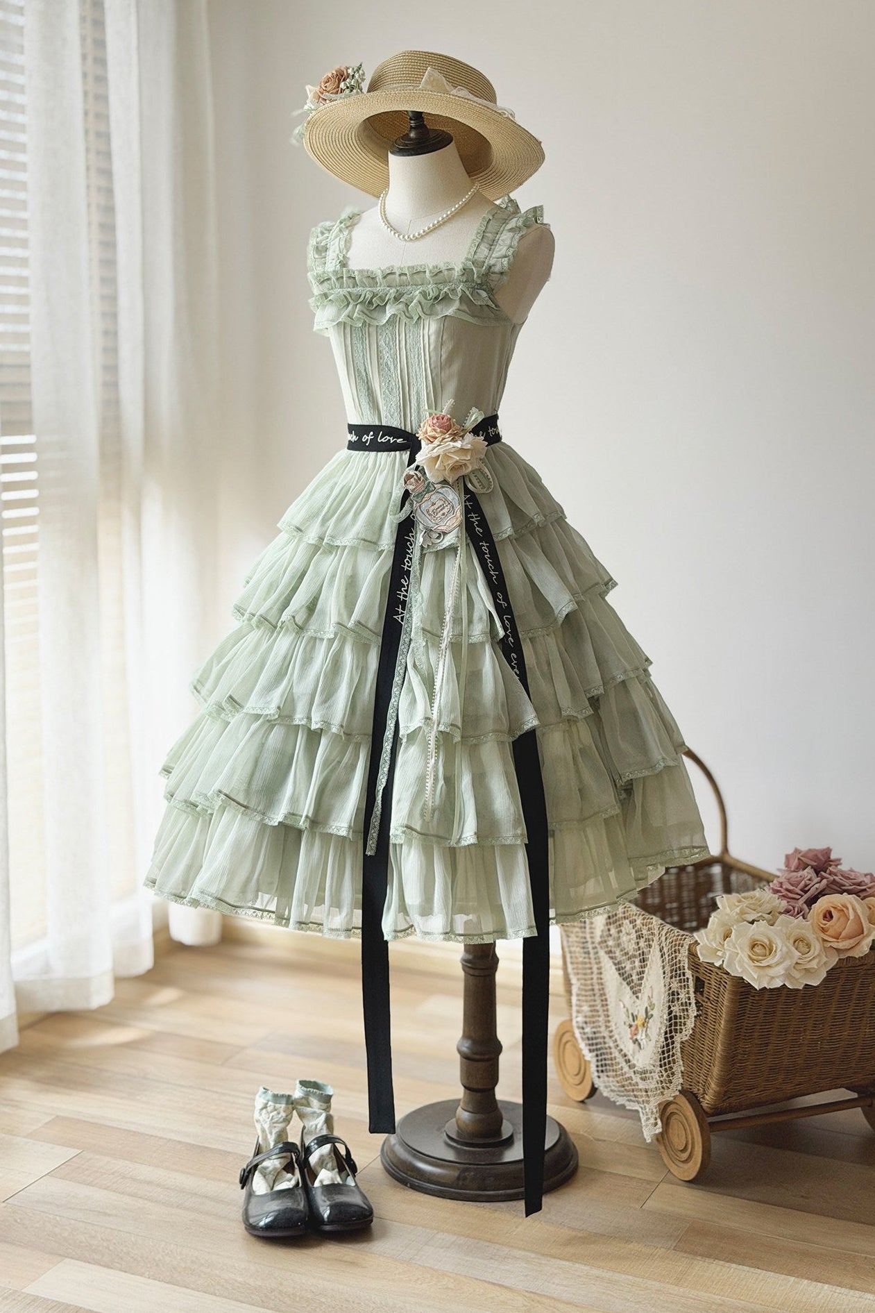 [Pre-order Deadline: July 31] Romantic Sweet Lolita Square-Neck Tiered JKS Ribbon Dress