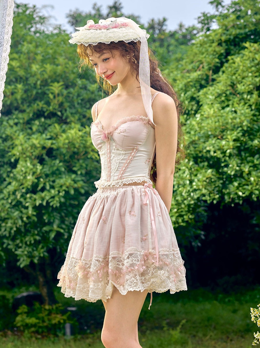 Sweet Waltz Flower Camisole With 2-Way Fishbone Skirt