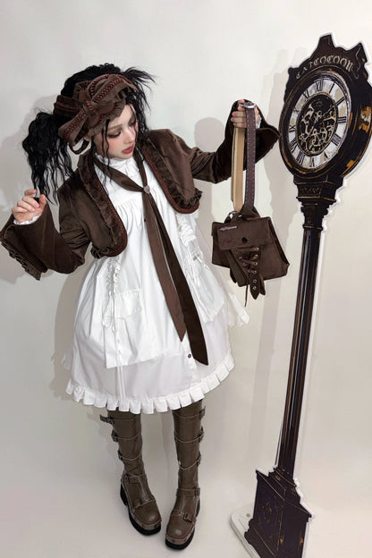 【11月6日予約締切】White/Black Gothic Lolita Drawstring Frill Strap Doll Dress