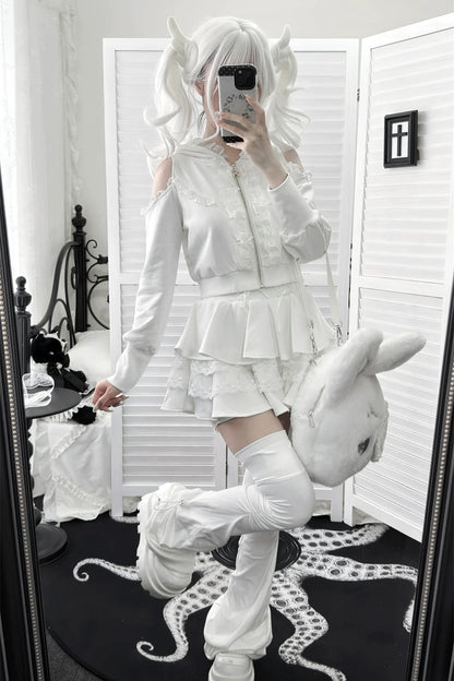 [Reservierungsschluss am 16. September] Set aus langärmligem Cold-Shoulder-Hoodie-Top mit Spitzenrüschen + Stufenrock mit Innenshorts