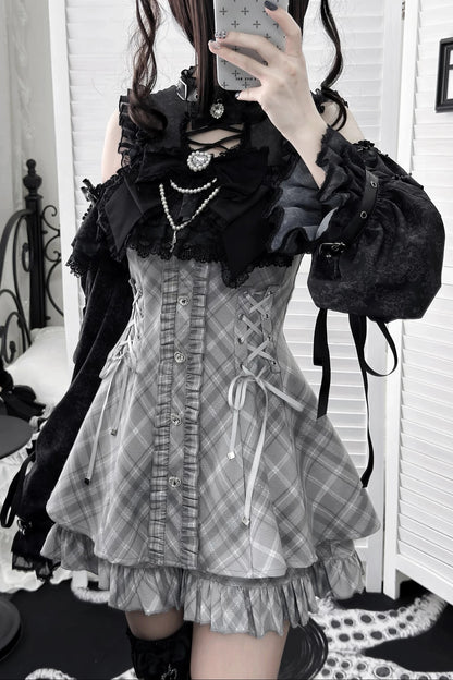 [Pre-order Deadline: October 30] Dark Gothic Black and Gray Plaid Cold-Shoulder Ribbon Lace Dress Set (Including Shorts, Bow Tie, Small Bows*1) + Chain Ribbon Accessories for Sleeves