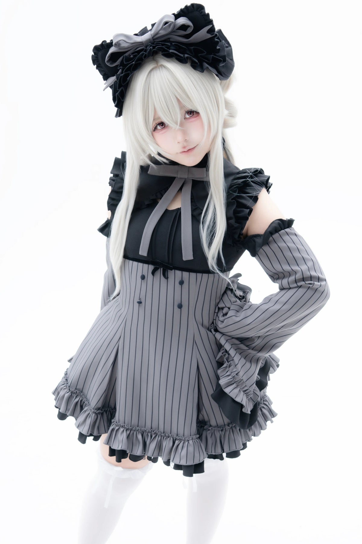 [Pre-order Deadline: October 1] Black x Gray Striped High-Low Cutout Cold-Shoulder Flare-Sleeve Frill Ribbon Dress