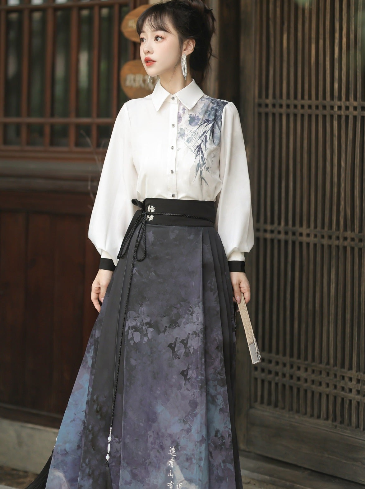 Chic china shirt + mode long skirt