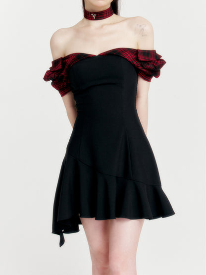 Decollete open V-neck asymmetric frill dress with check choker