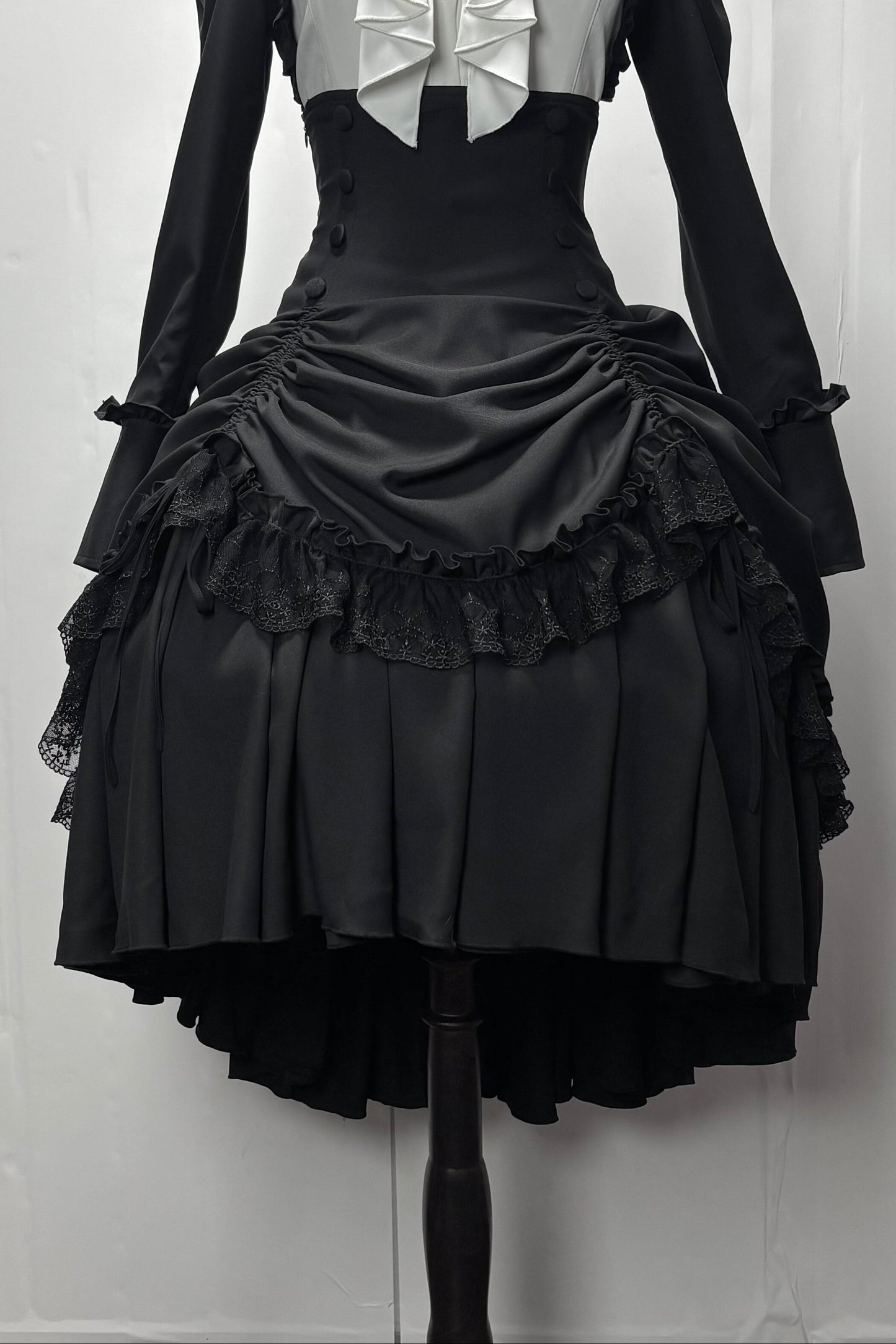 【3月6日予約締切】ダークゴシックブラックコルセットレイヤードプルアップスカート