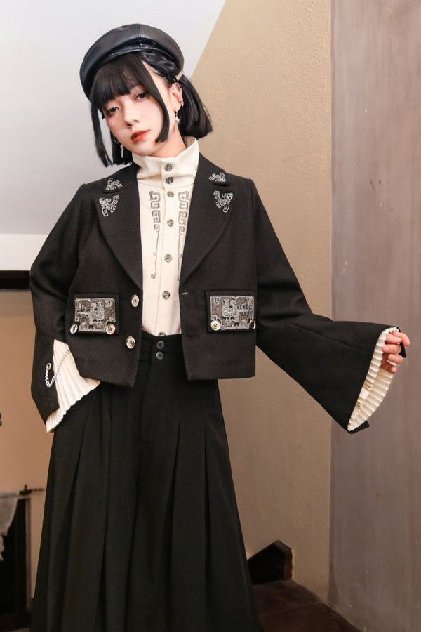 ナショナルスタイル刺繍ブレザー