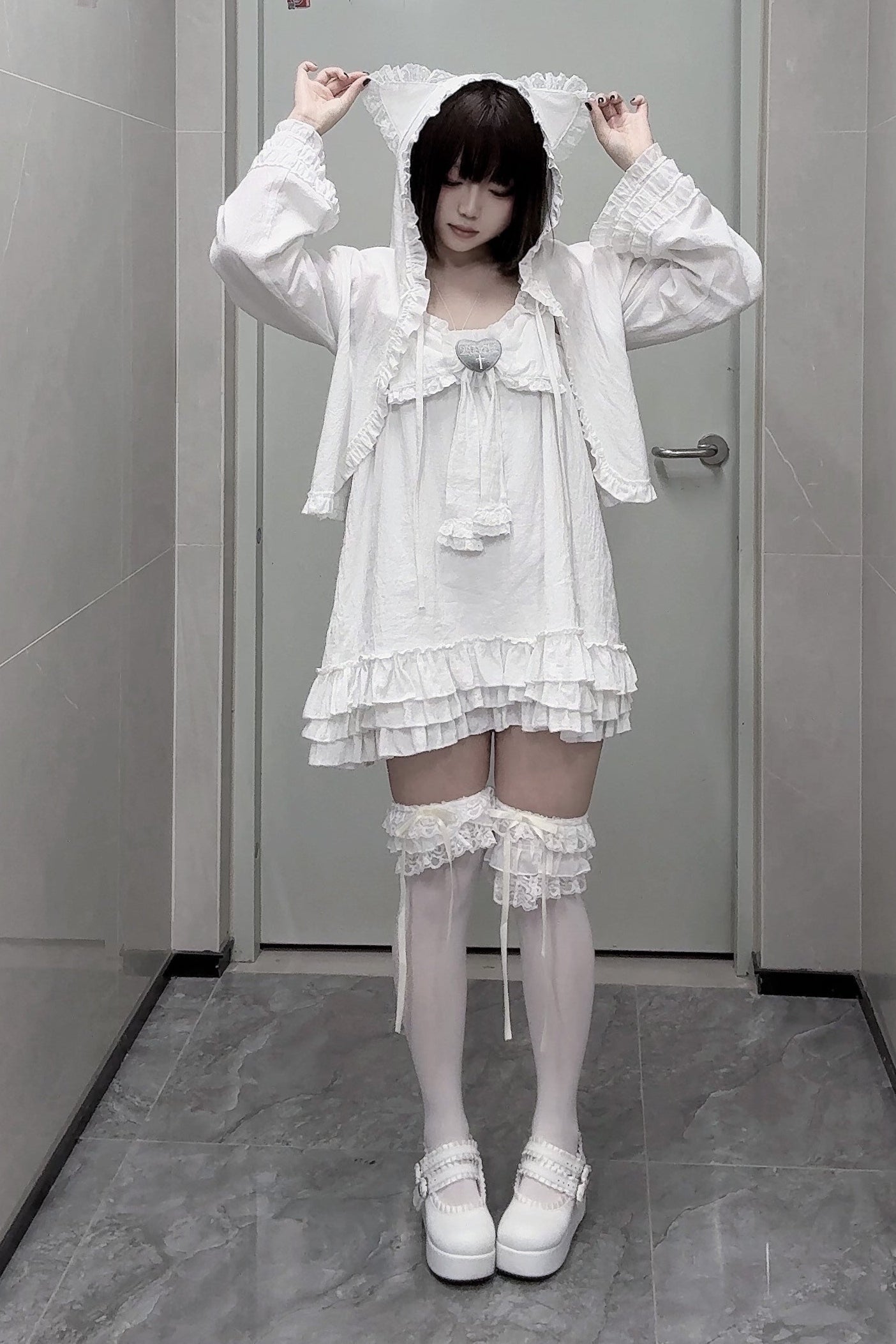 Vestido camisero de muñeca con corazón cruzado
