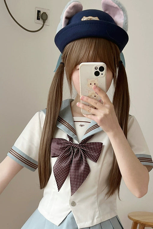 ミルクグリーンセーラー服