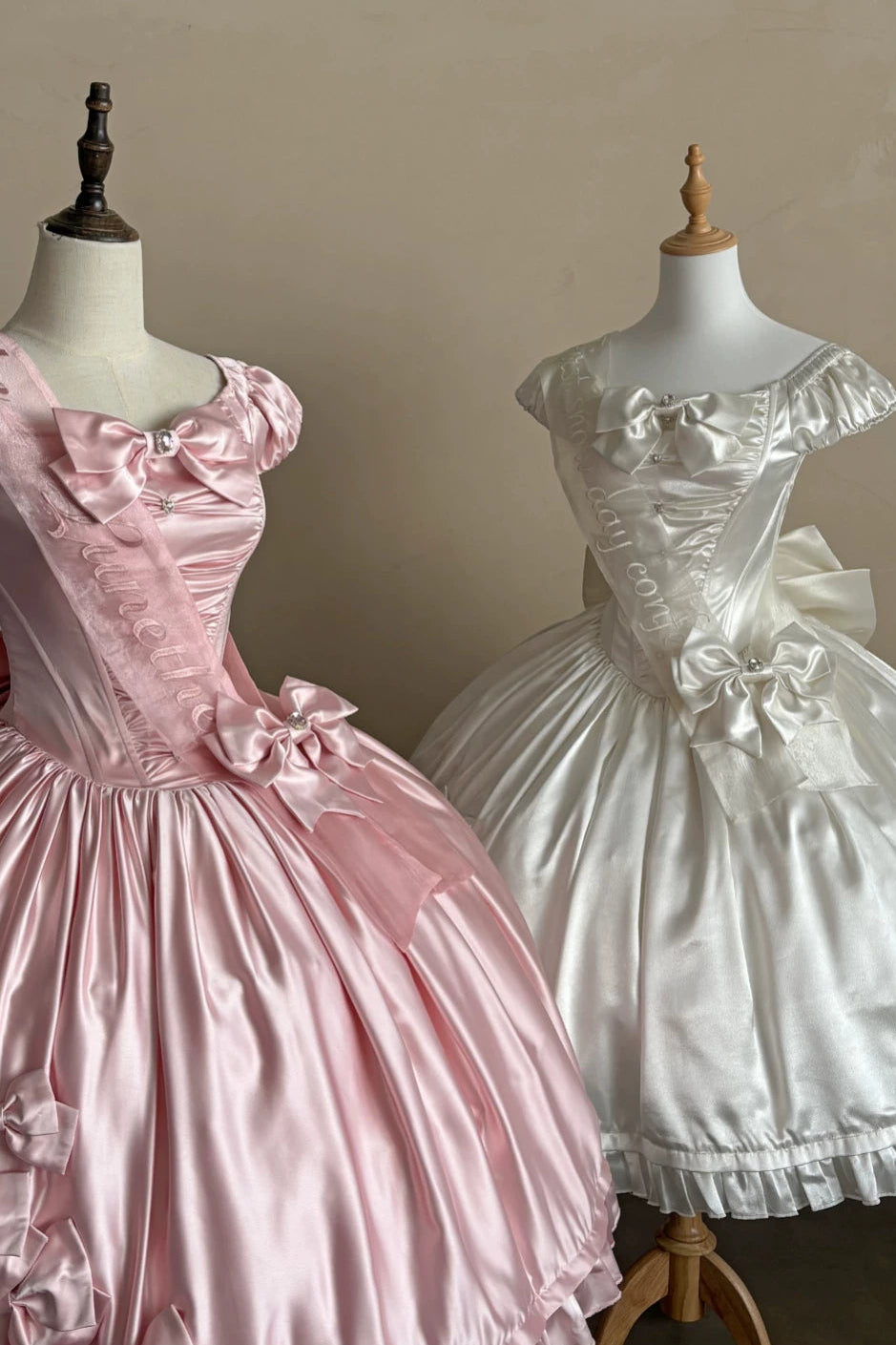 [Pre-order Deadline: August 8] Elegant Silver Satin Lolita Romantic Ribbon Dress Set