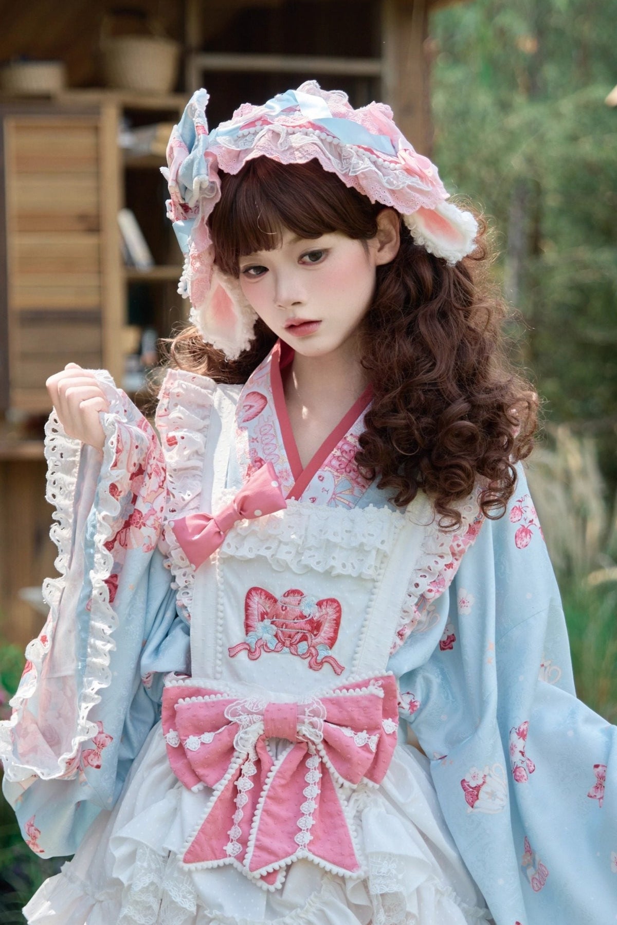 【10月21日予約締切】Pink/Blue Lamb Ear Headband With Detachable Ribbon + Strawberry Embroidered Ribbon KC