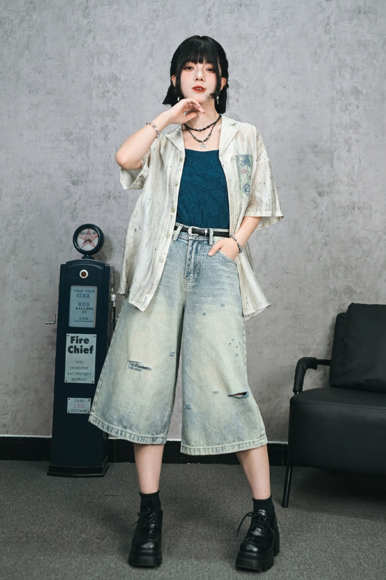 Mode Design Textured Sleeveless Top