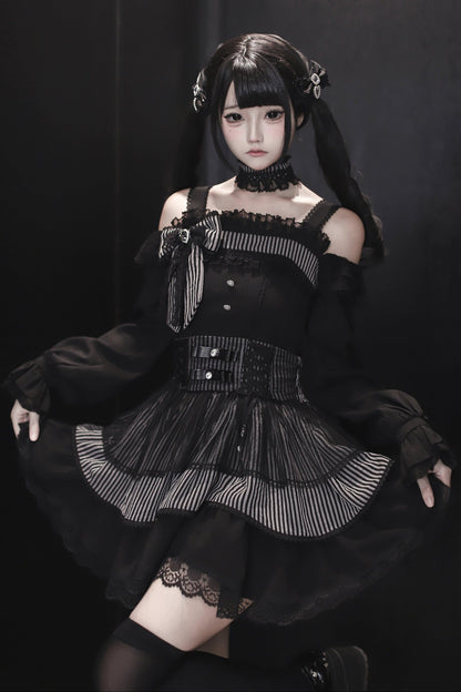 【12月6日予約締切】ブラックアンドストライプロングスリーブサストップス＋リボンケーキスカート＋チョーカー