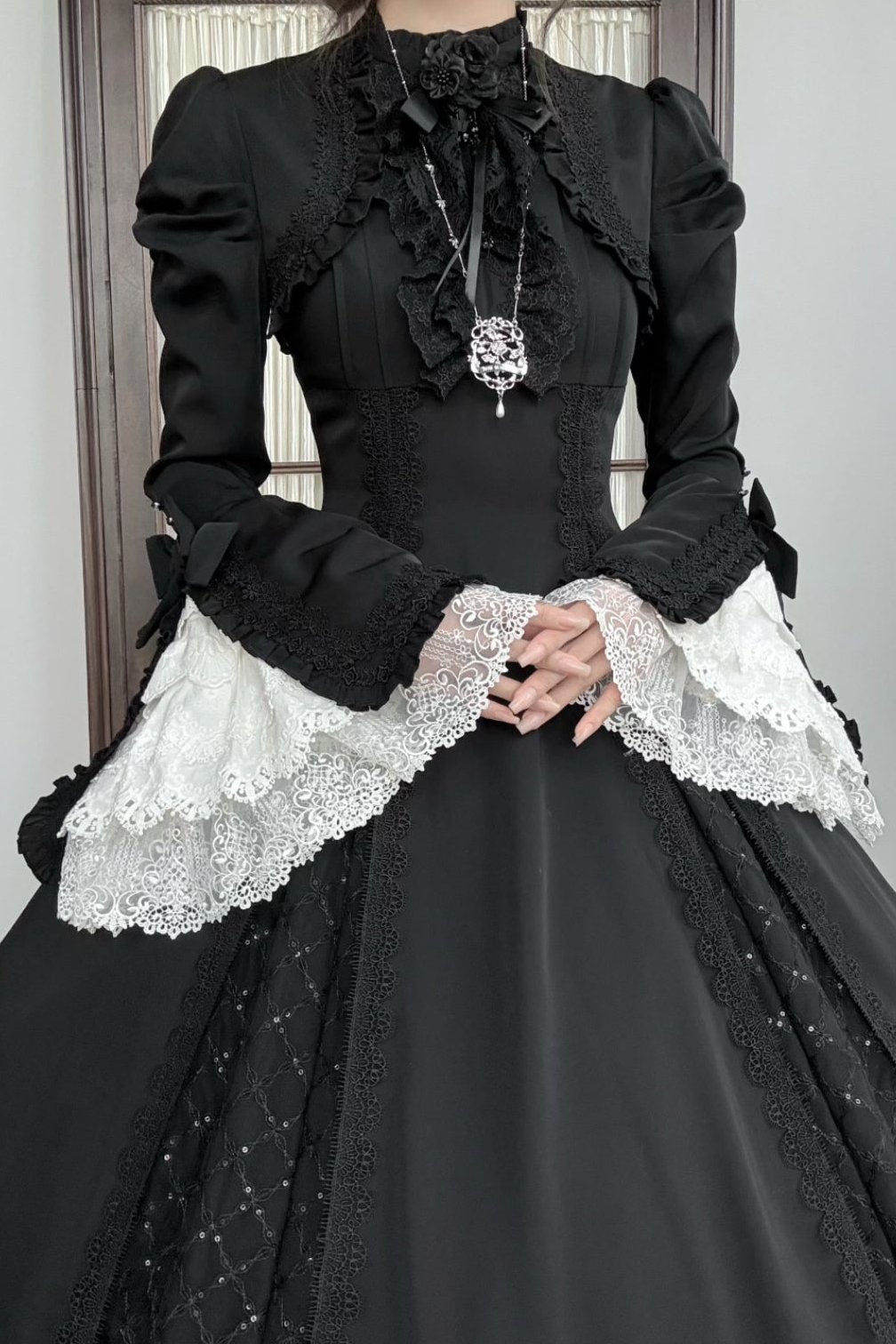 [Pre-order Deadline: November 6] Black and White Gothic Widow Lace Princess Sleeve Faux Two-Piece Long Dress