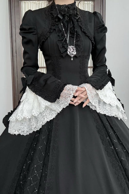 [Pre-order Deadline: November 6] Black and White Gothic Widow Lace Princess Sleeve Faux Two-Piece Long Dress