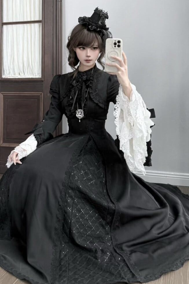 [Pre-order Deadline: November 6] Black and White Gothic Widow Lace Princess Sleeve Faux Two-Piece Long Dress