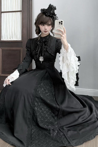[Pre-order Deadline: November 6] Black and White Gothic Widow Lace Princess Sleeve Faux Two-Piece Long Dress