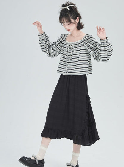 Shallot-cut black dark skirt