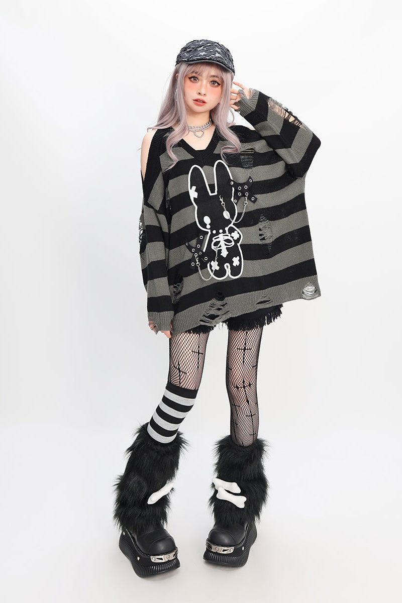 Dark Border Rabbit V-Neck Knit Sweater