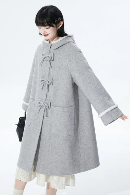 ライトグレイウールンフーデッドコート