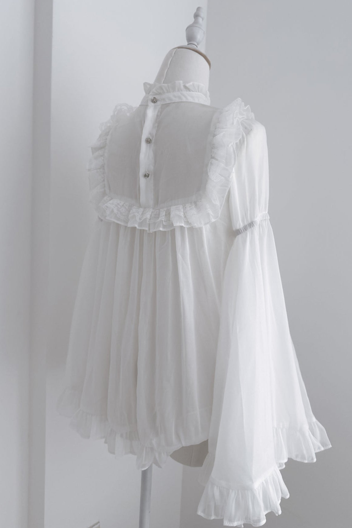 地雷バードサスペンダードレス＋シアースリーブトップス