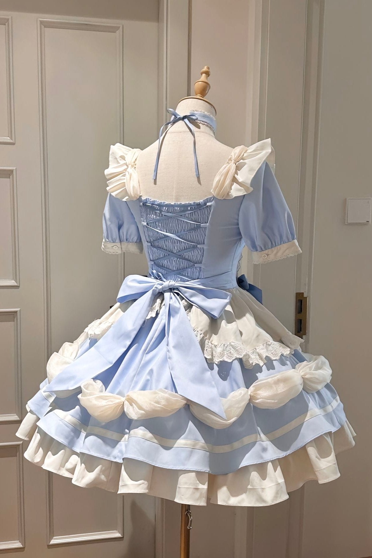 [Reservation product] White Pink White Blue Big Bell Ribbon Girly Sweet Maid Dress