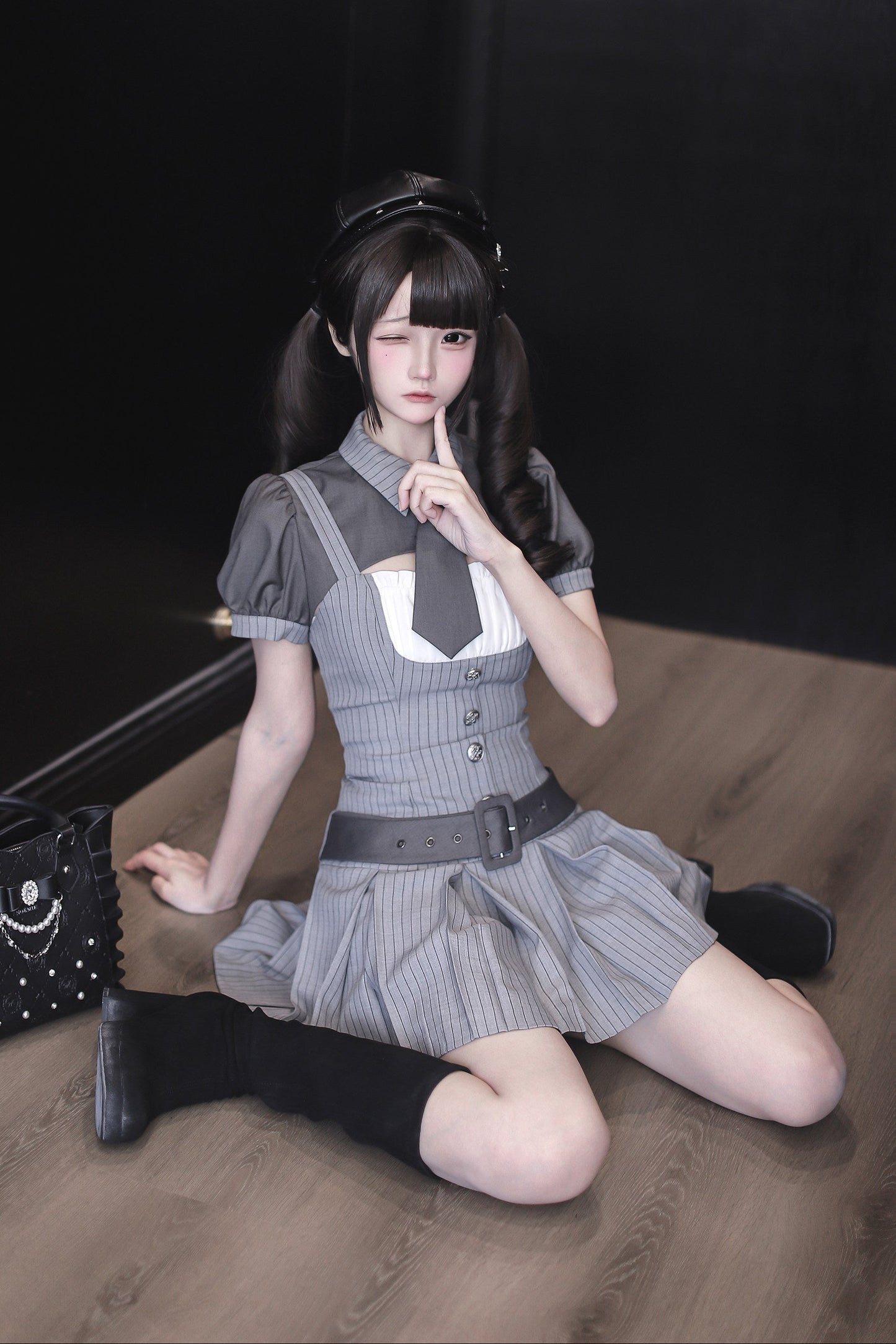 【4月15日予約締切】グレーピンストライプタイカラーショートジャケットドレスフルセット＋ジュエルキャスケット