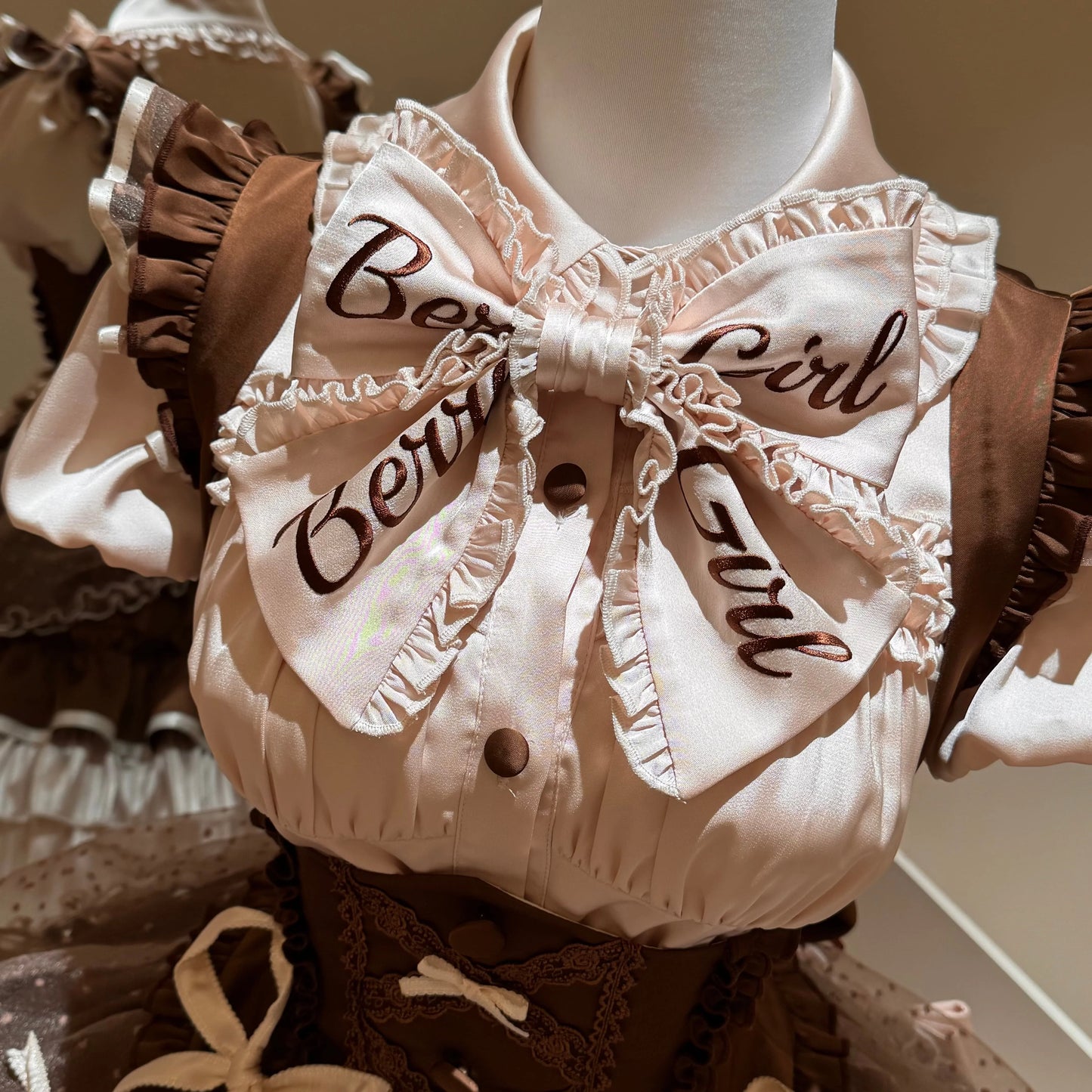 【5月12日予約締切】カフェモカロリータアイドルリボンパフスリーブシャツ＋コルセットチュールプルアップJKSドレスセットアップ