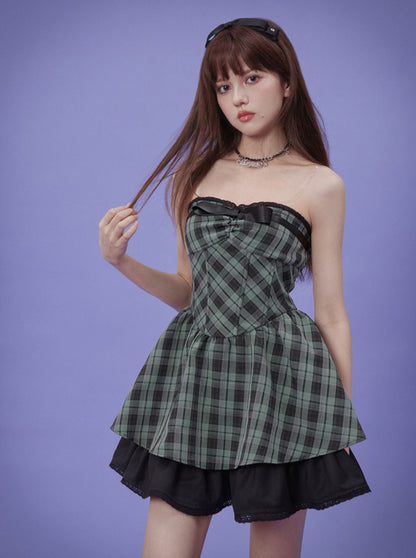 Dark-colored Checked Camisole Dress