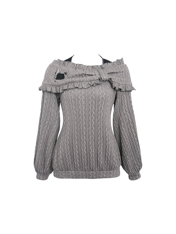 Off-shoulder girly top + shorts