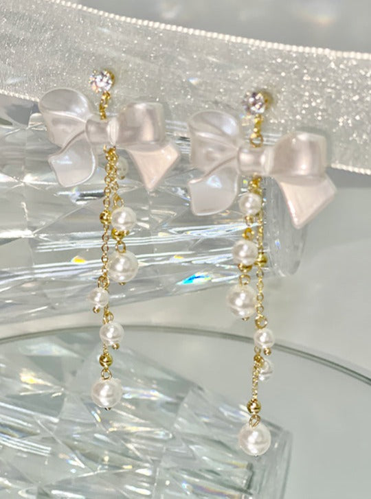 Ribbon pearl earring + earrings