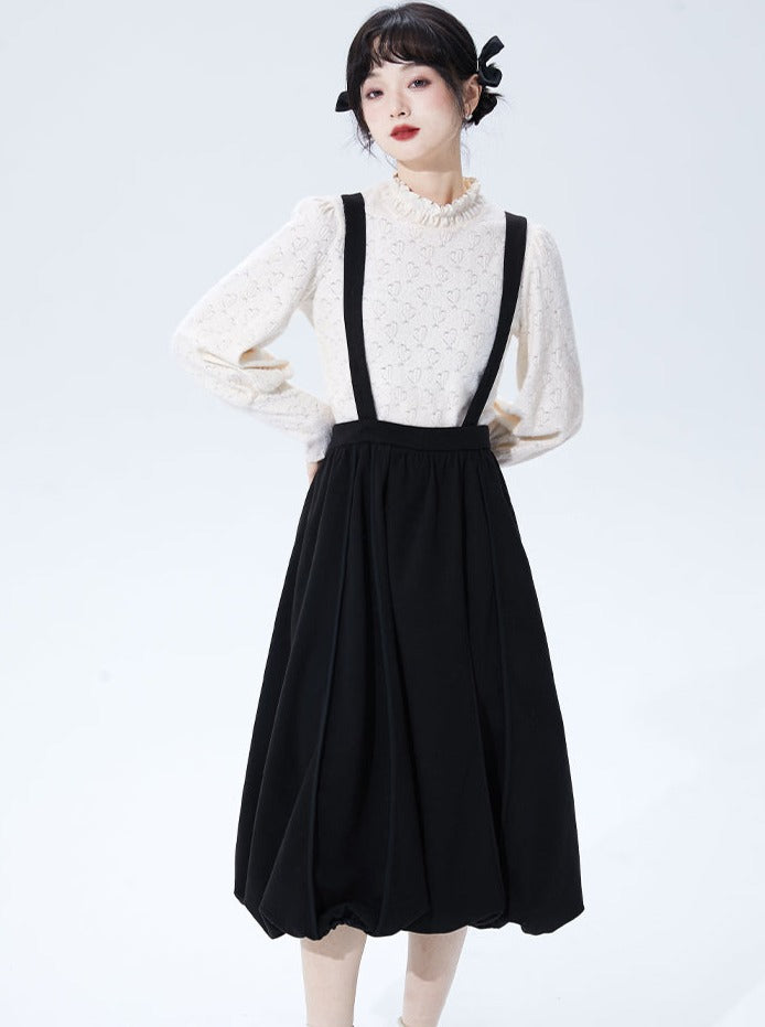 Mid-length wool suspender skirt