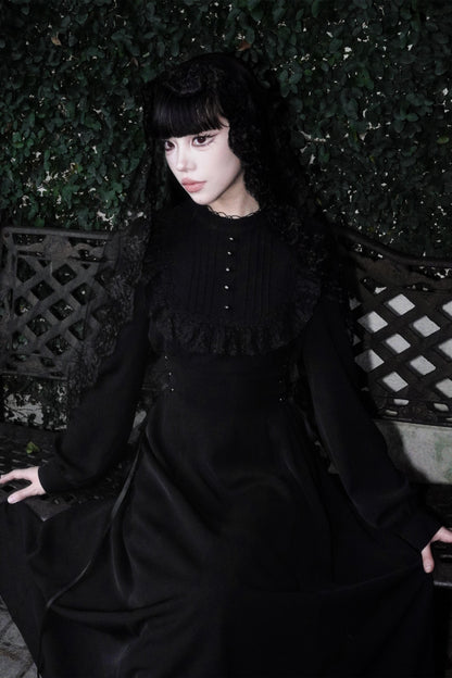 Commuter Witch Lace Waist Dress