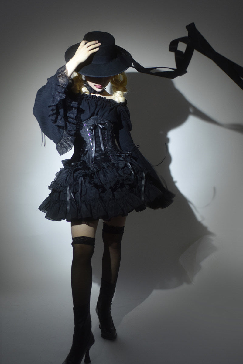 【1月29日予約締切】ブラックホワイトゴシックジャカードレースアップコルセット＋ドロストフリルスカート