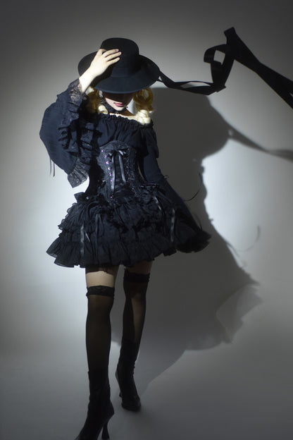 【1月29日予約締切】ブラックホワイトゴシックジャカードレースアップコルセット＋ドロストフリルスカート